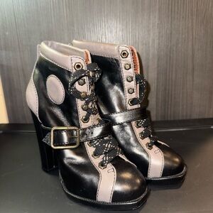 Marc By Marc Jacobs Black and Gray Heeled Boots with Chunky Heel